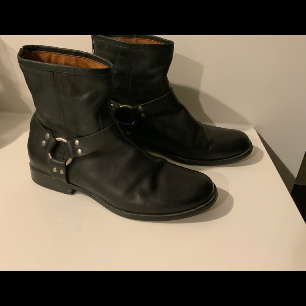 Frye Phillip Harness Ankle Boot, Black 10US